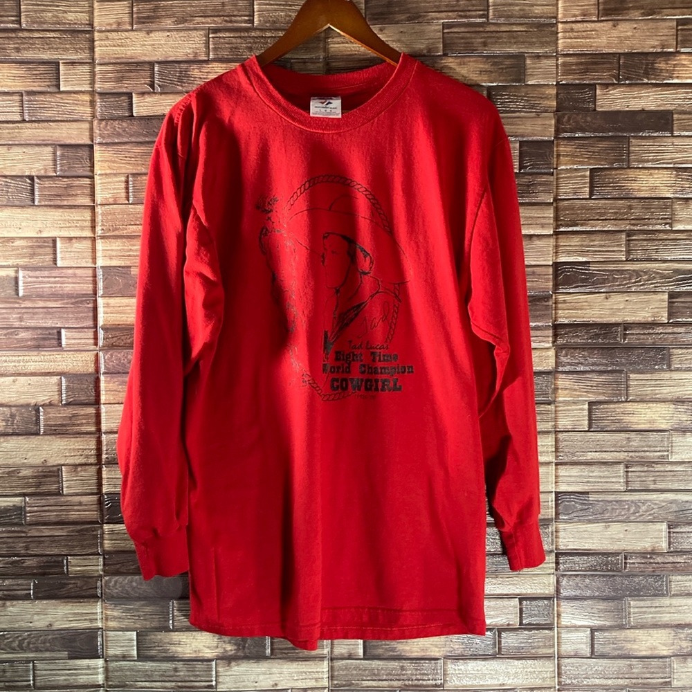 Women’s Large EUC Red Tad Lucas Cowgirl Long Sleeve T Shirt Jerzees
